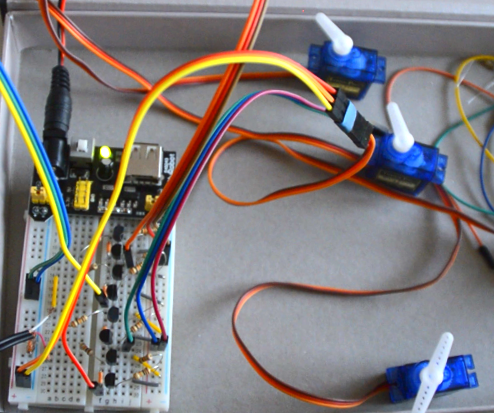 Control Up to 4 Servo Using a Smartphone or Any Device With an Audio Output