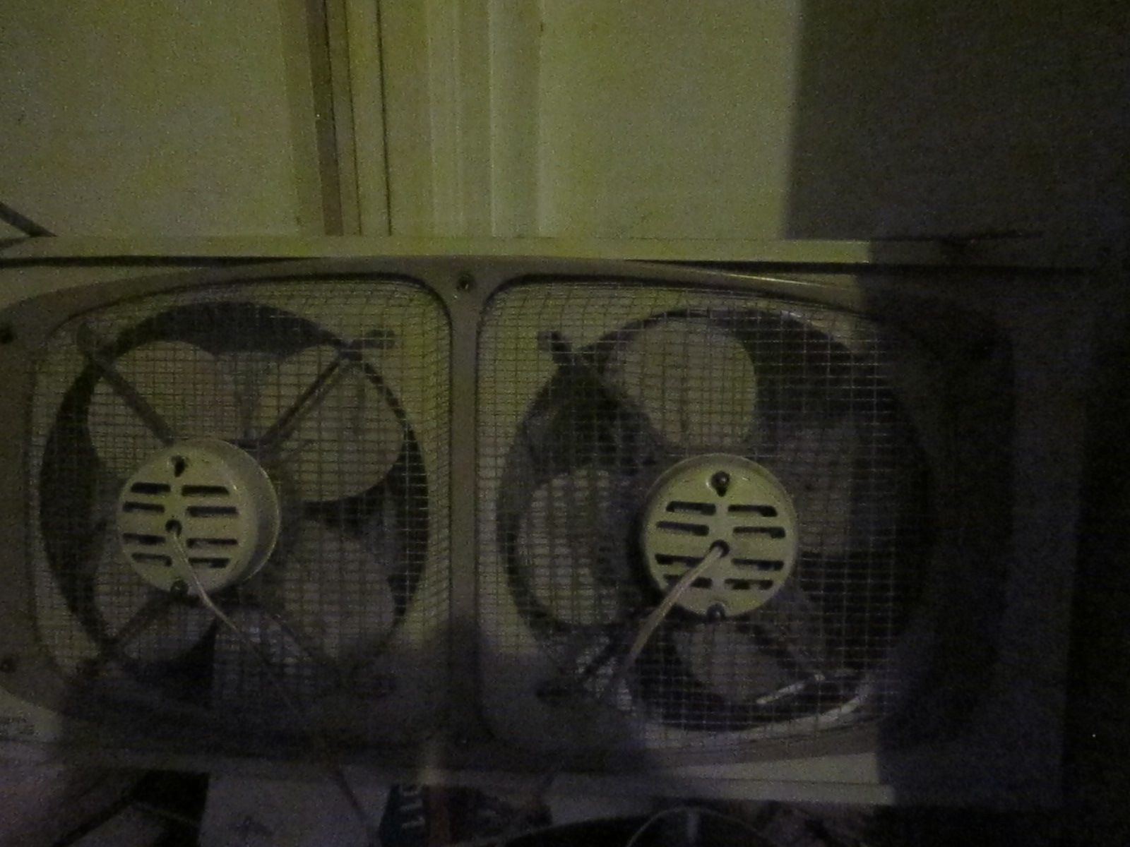 Trouble Shooting an Old 3setting Dual Electric Fan Problem 4 Steps Instructables