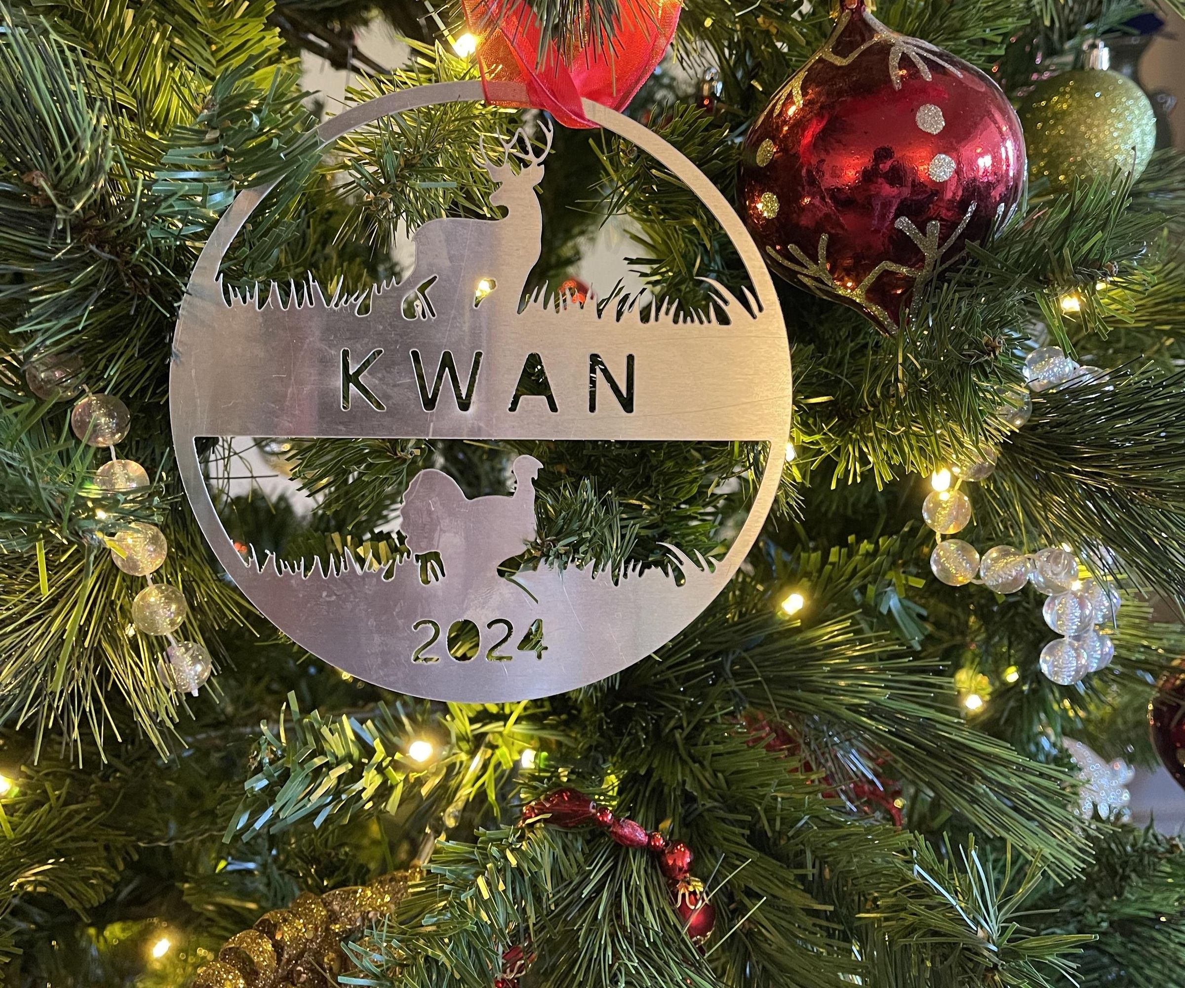 How to Make a Custom Ornament Through Water Jet Cutting