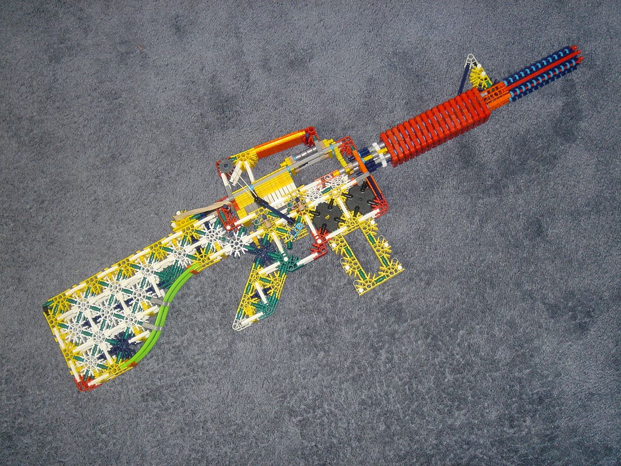 Realistic Knex M 16