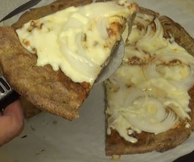 How to Make Quinoa Pizza Crust