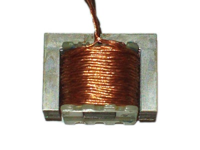 Strong Electromagnet From an Old Transformer