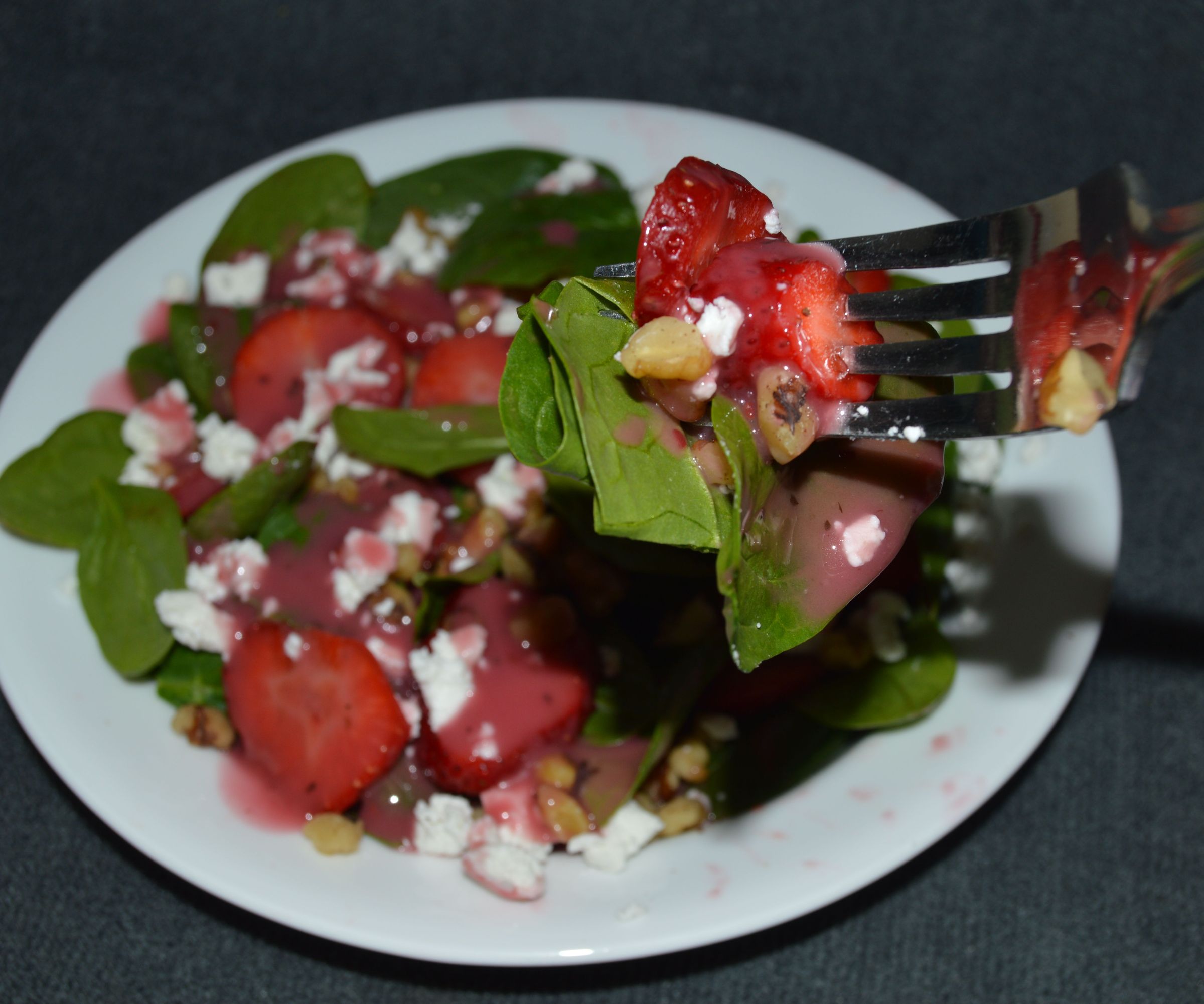 Strawberry Walnut Spinach Salad