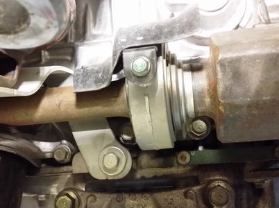 Disconnect Right Axle