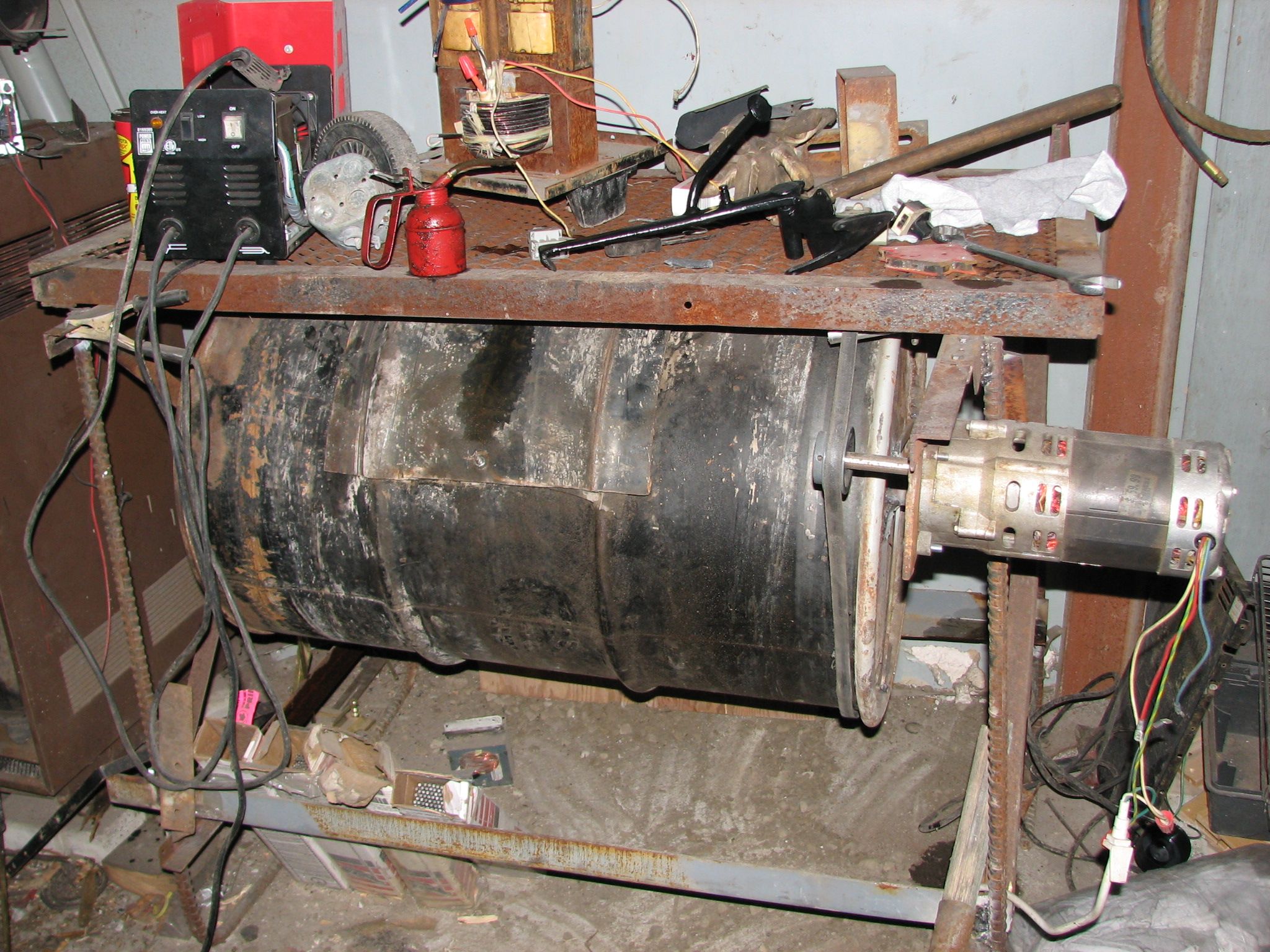Abrasive parts tumbler