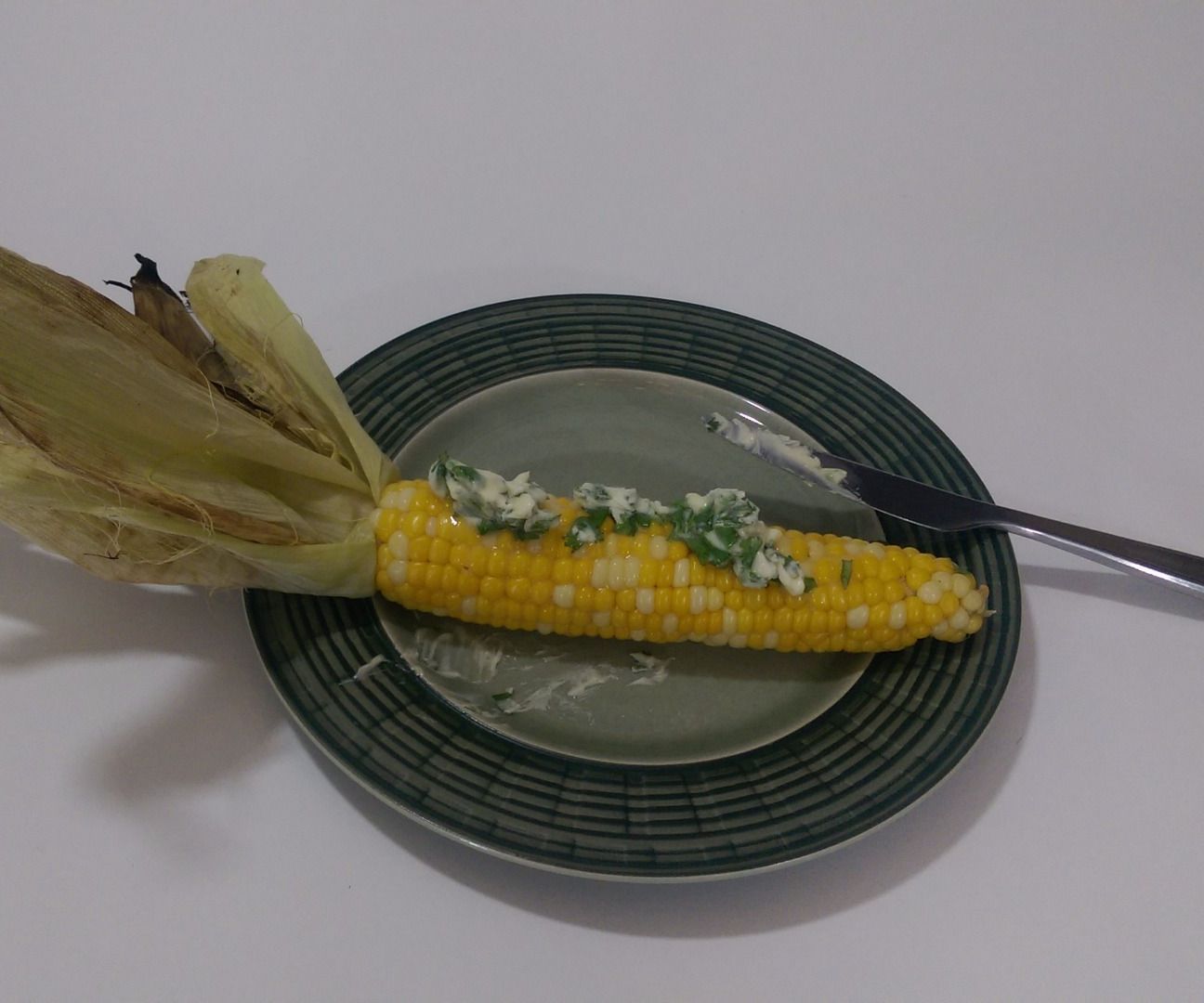 Grilled Corn on the Cob With Cilantro Lime Butter