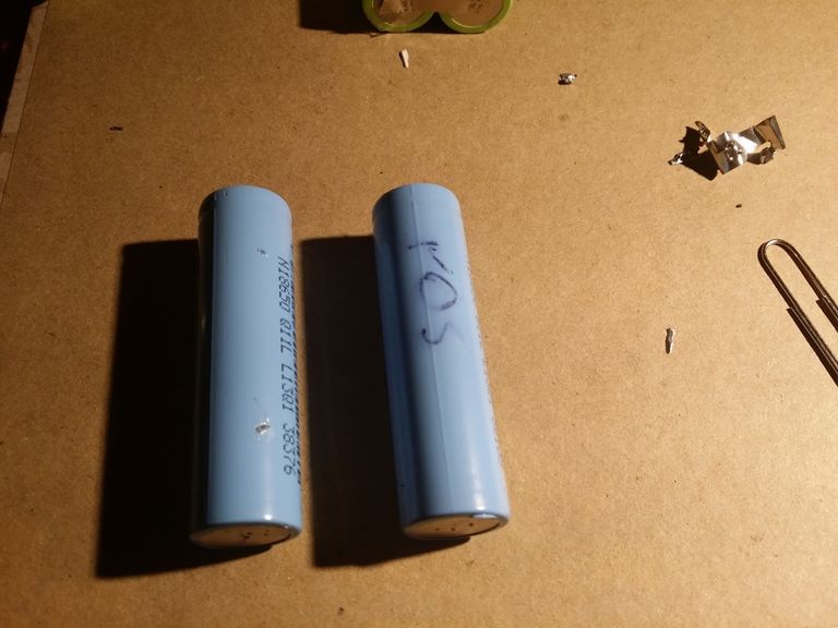 Recovering 18650 Lithium Batteries With Only a Paperclip : 3 Steps (with  Pictures)