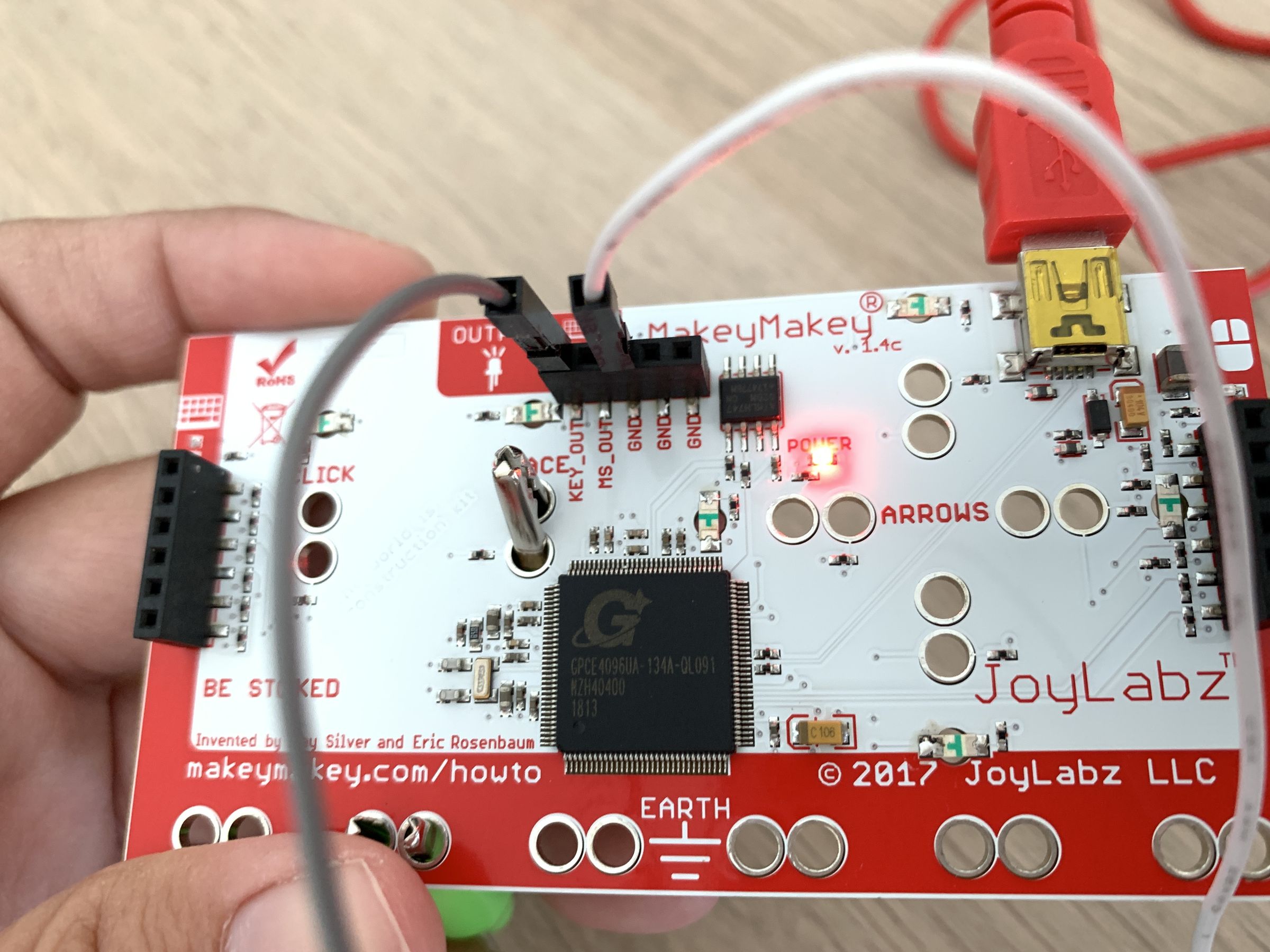 Magic Wand With Makey Makey and MicroBit 5 Steps (with Pictures