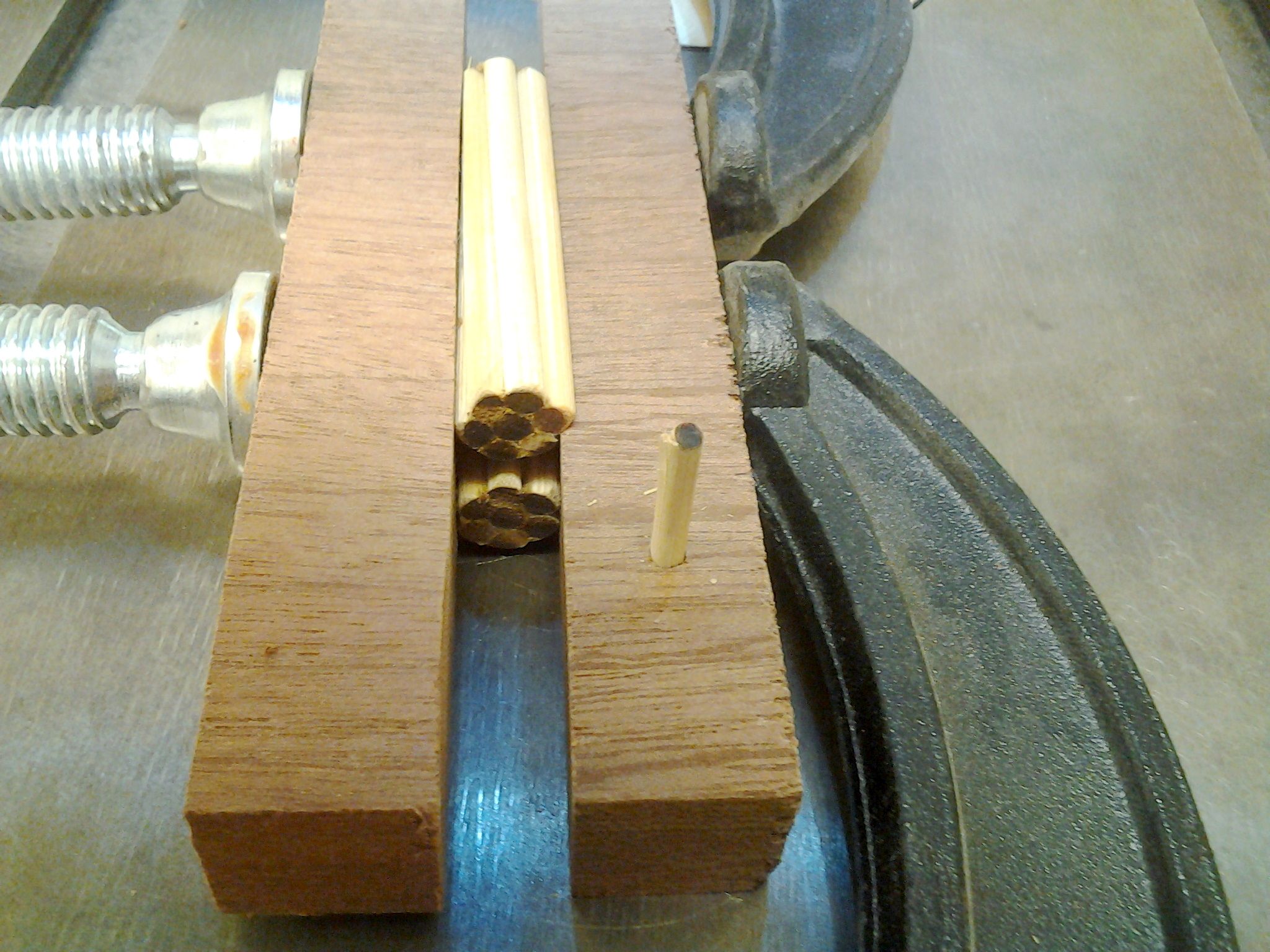 The Best Back Scratcher Ever! (or a Zen Garden Rake) 10 Steps