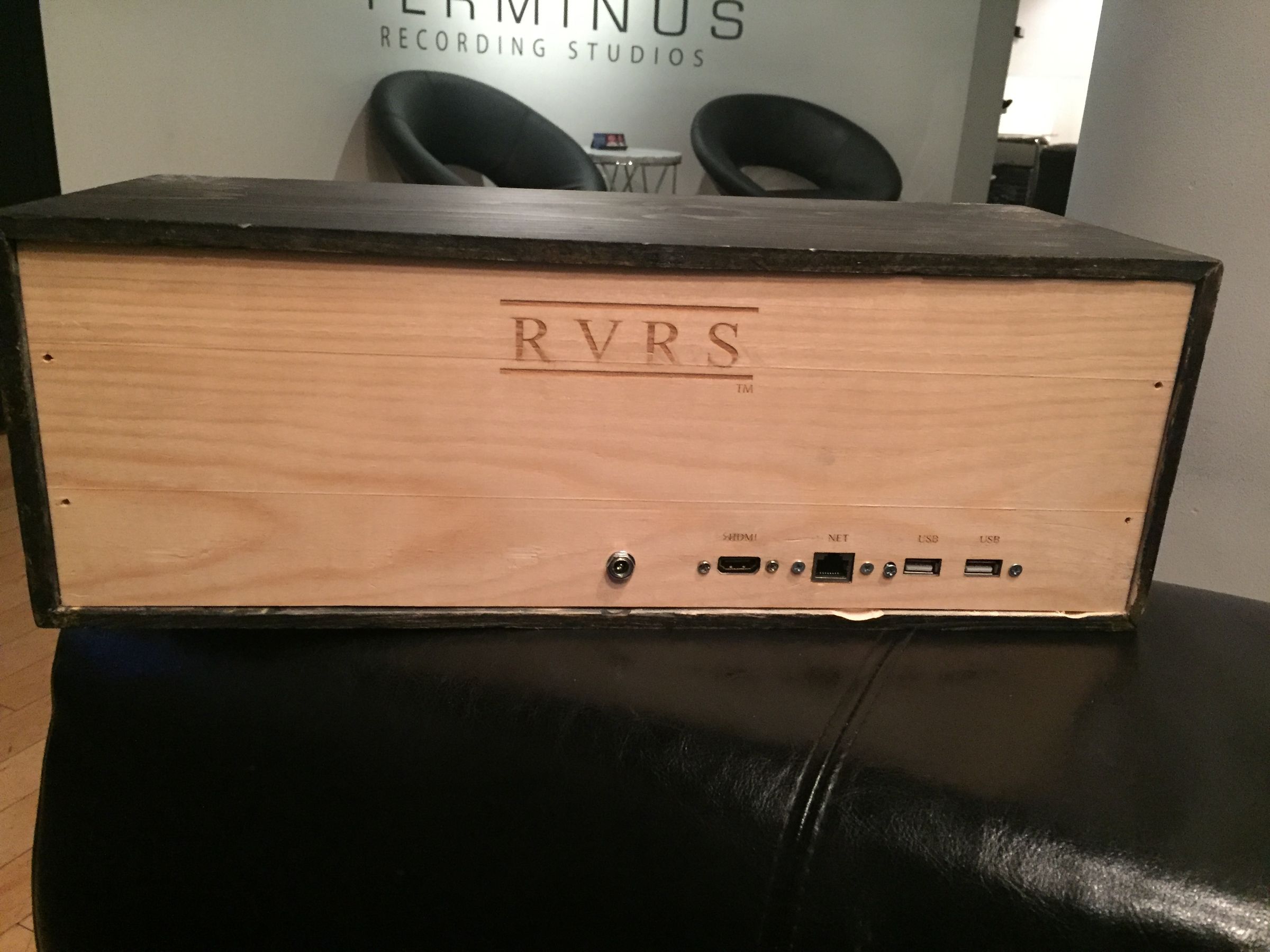 Raspberry Pi OSMC Retropie Nixie Clock, Within a Bluetooth Stereo