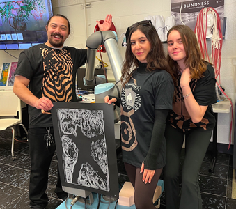 Bleach Painting With Robotic Arm