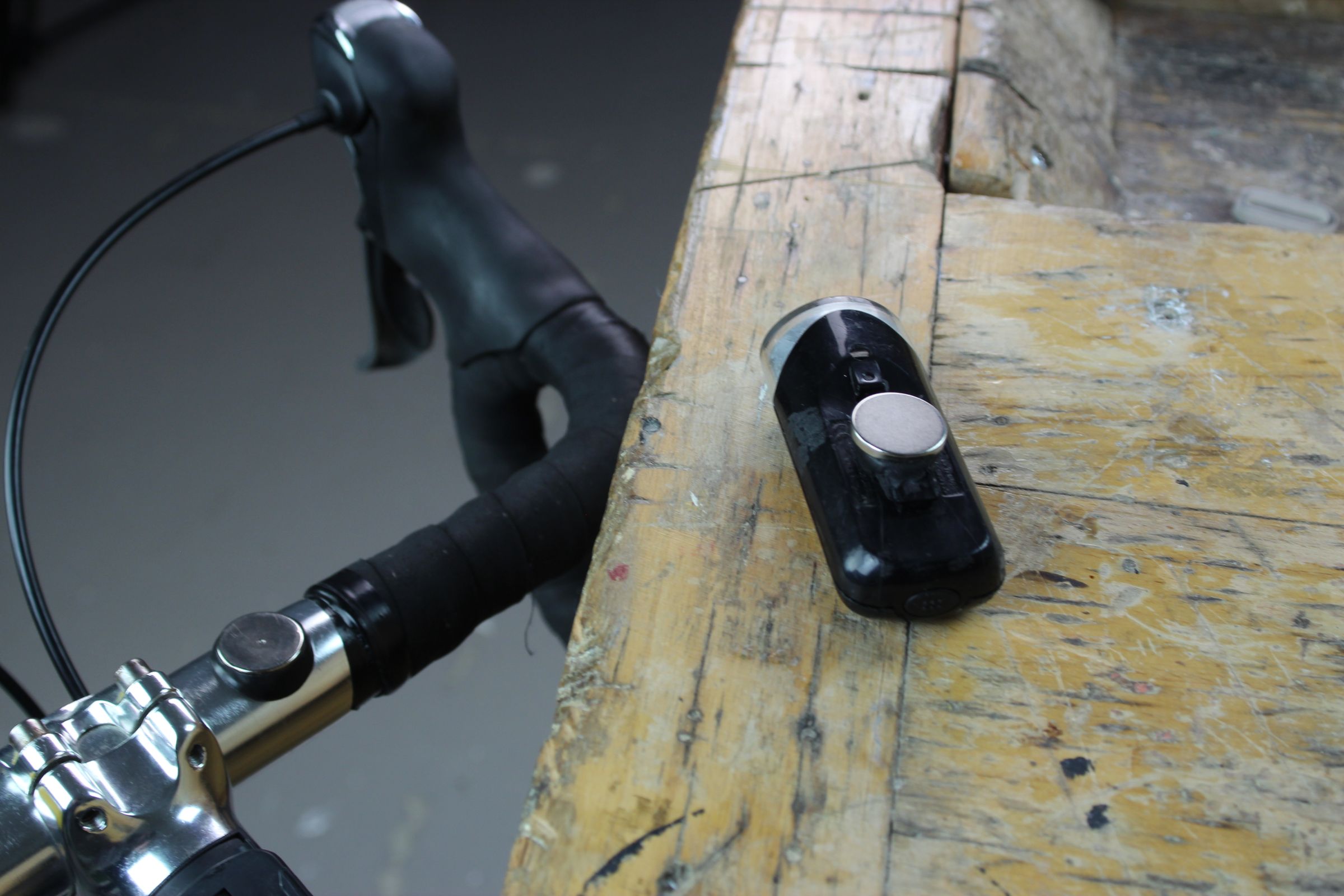 How to Make Bike Lights With Sugru + 9 Steps (with