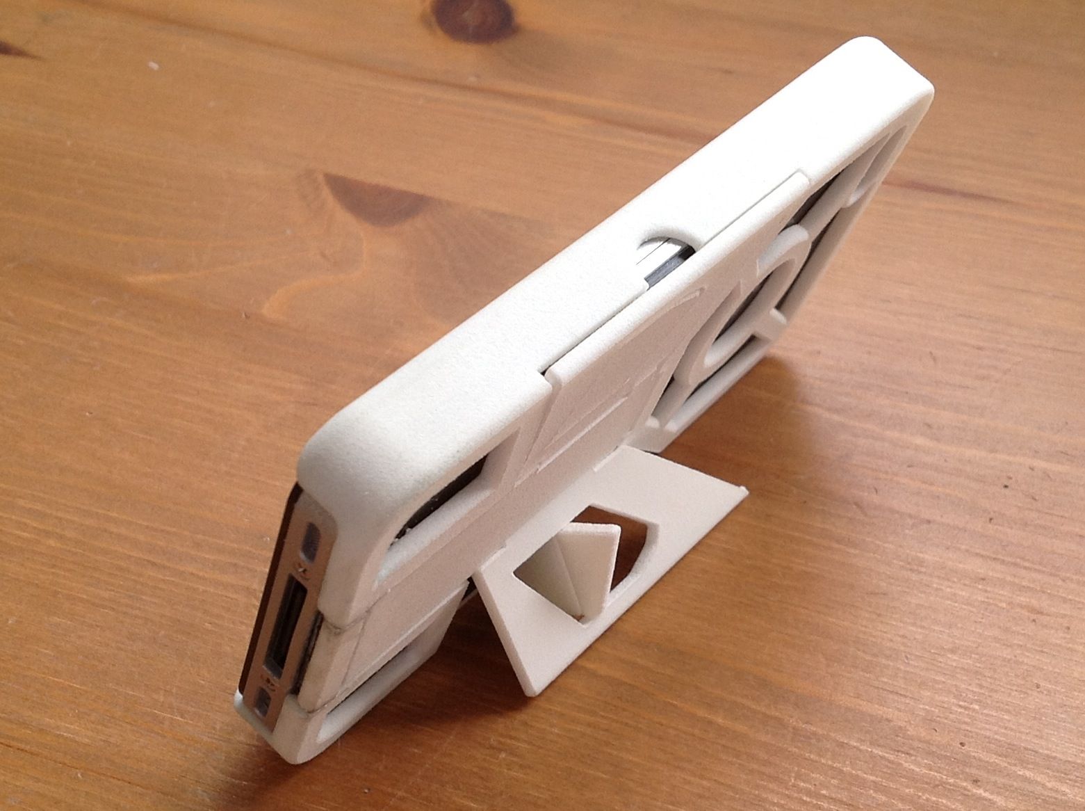 TriStand 3D Printed IPhone Case With Built in Stands 3 Steps