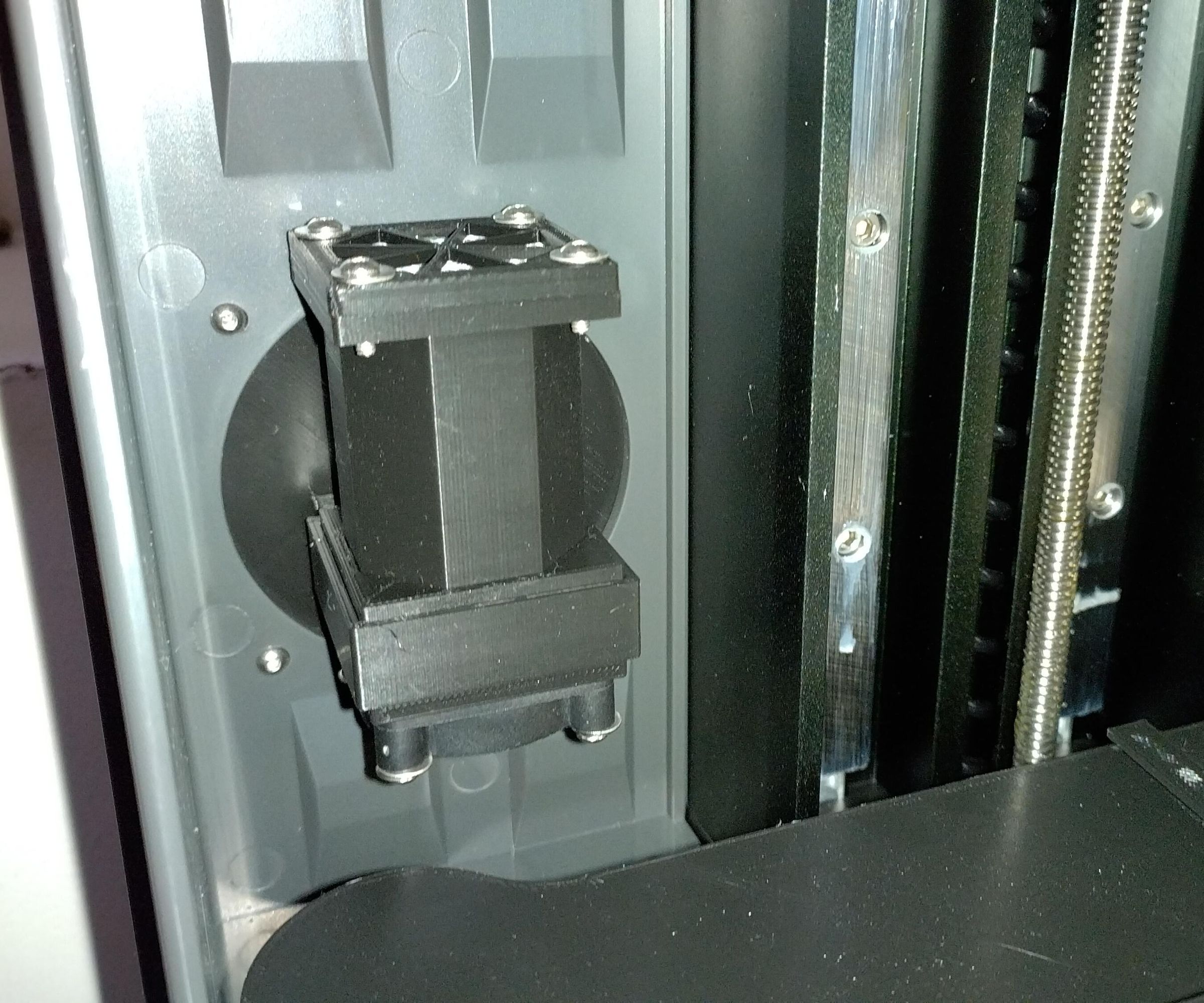 Carbon Filter for Saturn 4 Ultra (3d Printed, USB Fan, Port Mounted)