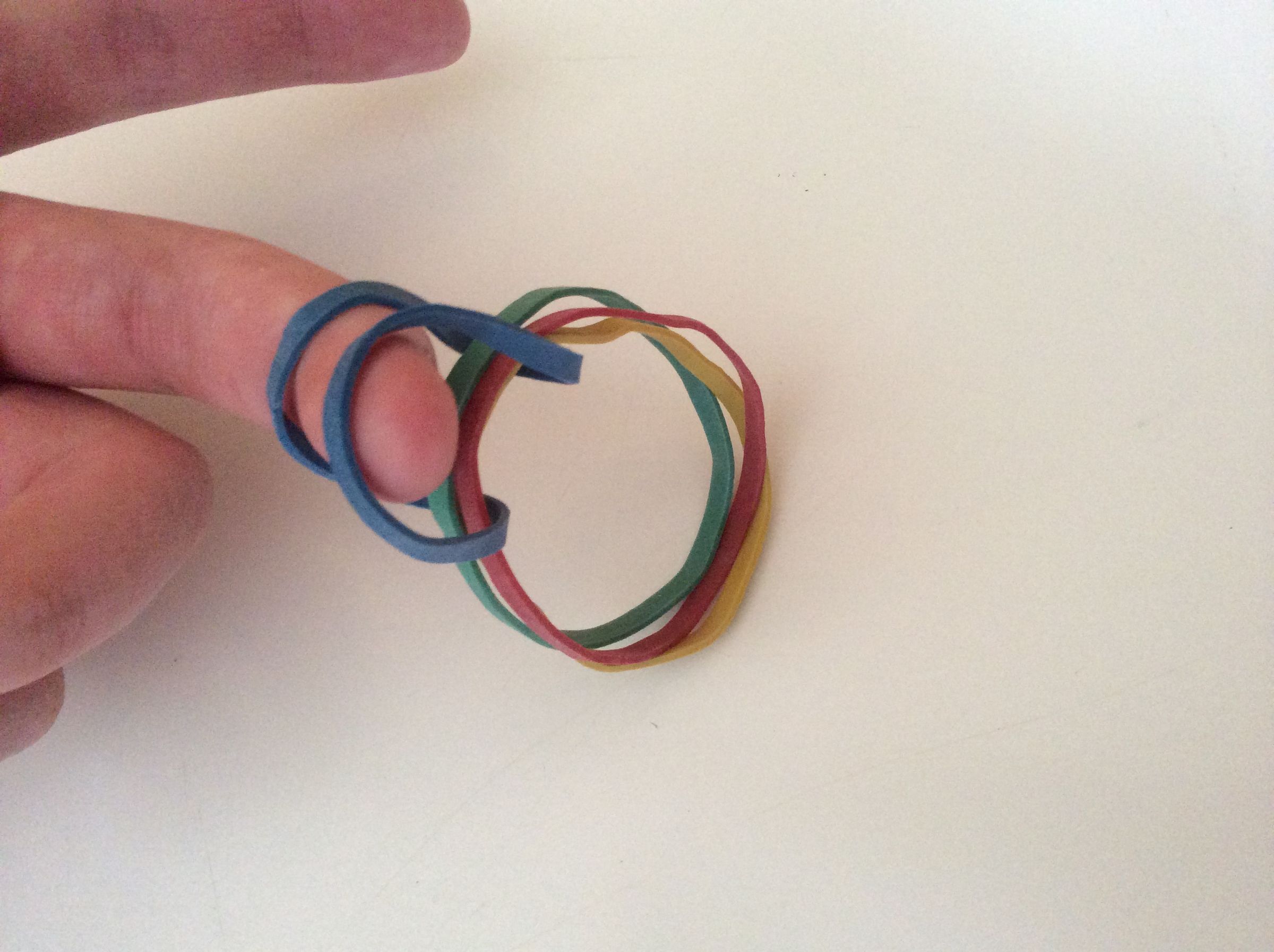 Rubber Band Keyring/Charms 4 Steps Instructables