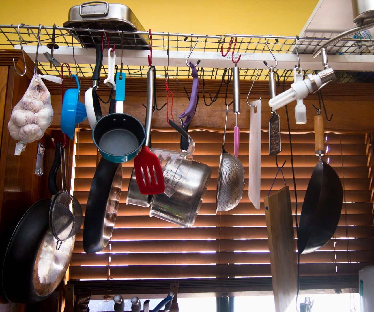 Over sink Pot/Utilities Hanging Shelf