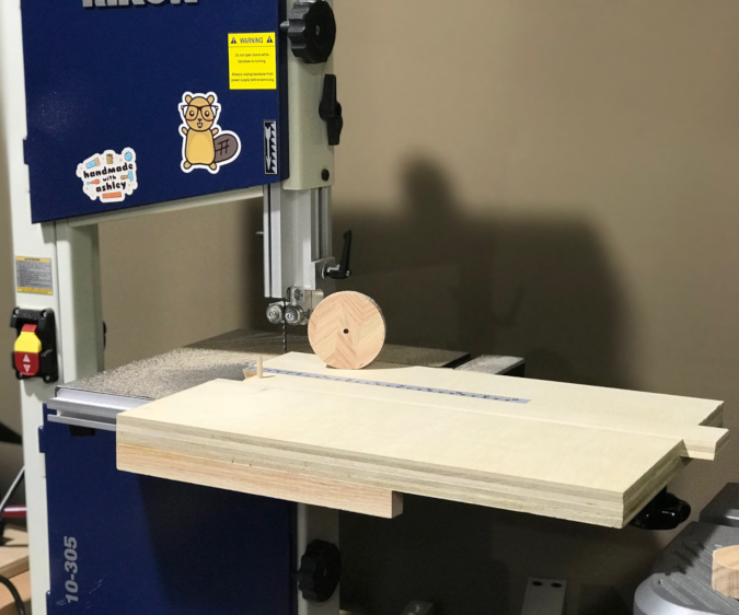 Build a Bandsaw Circle Cutting Jig