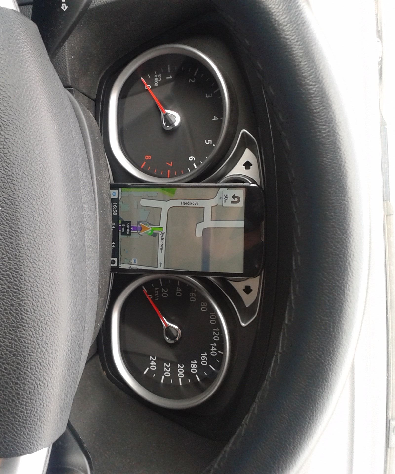 World Cheapest GPS/Mobile Holder