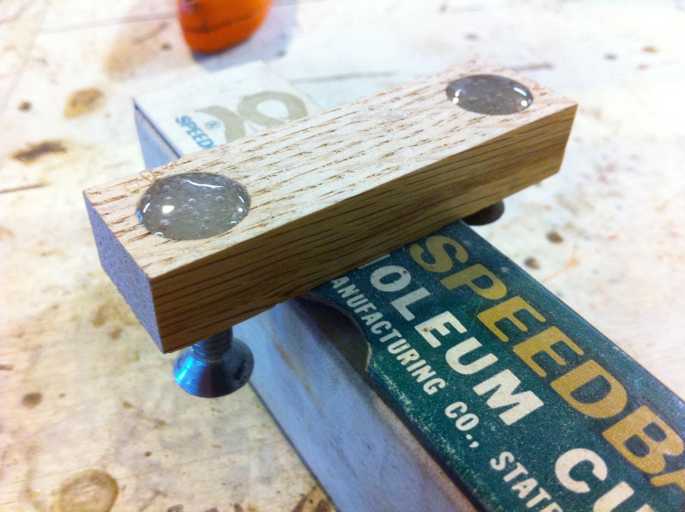 IPhone Tripod Mount From OtterBox Holster 4 Steps (with Pictures