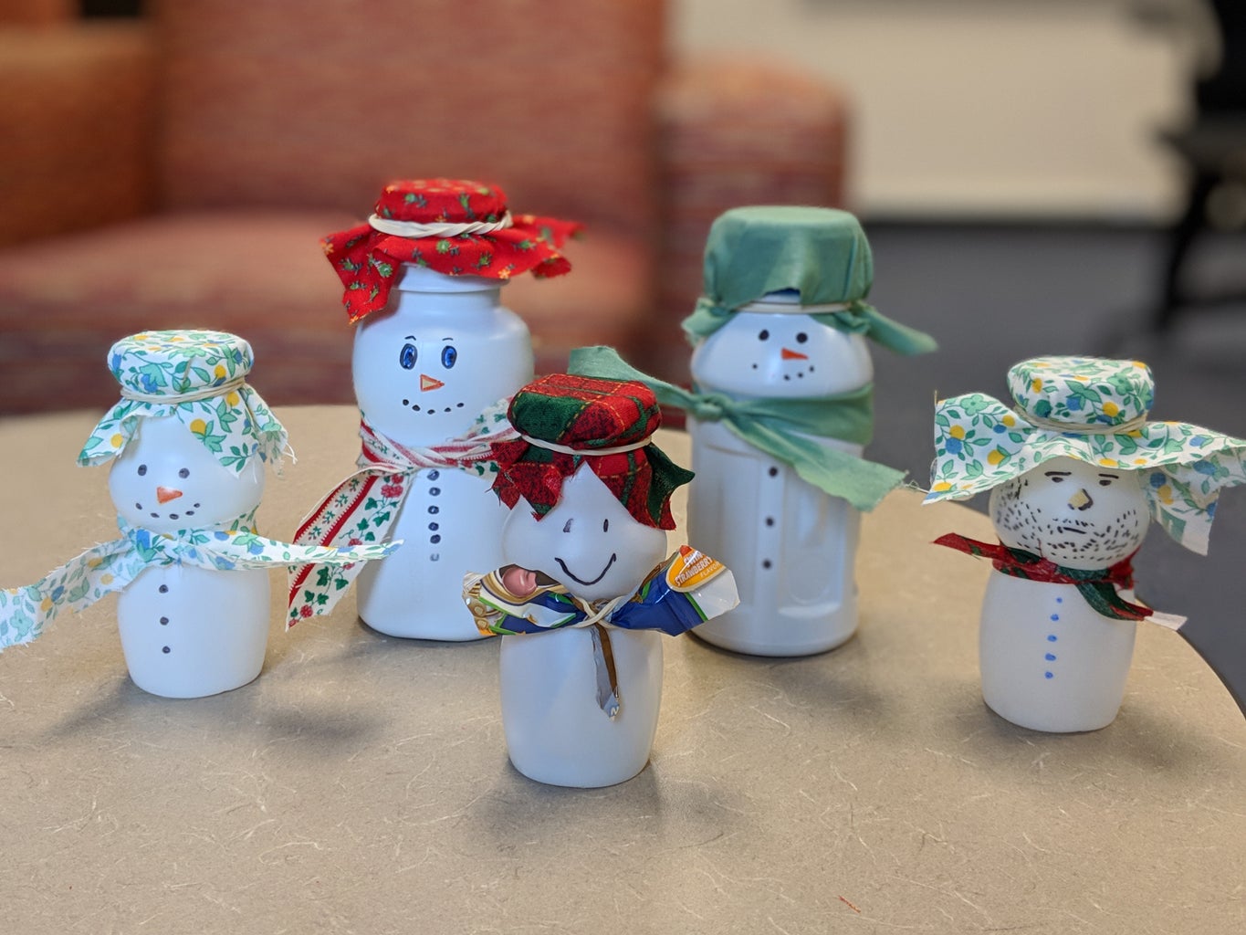 Recycled Snowman Craft Project : 9 Steps (with Pictures