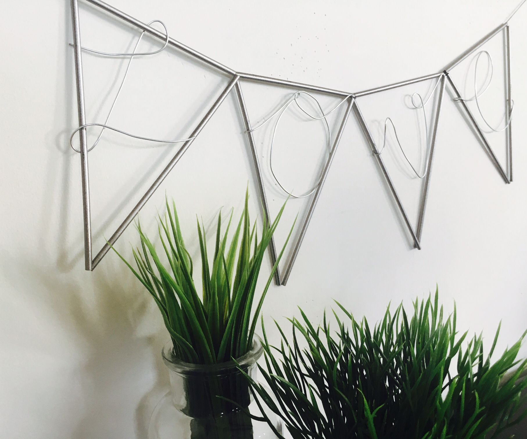 Elegant Wire Banner