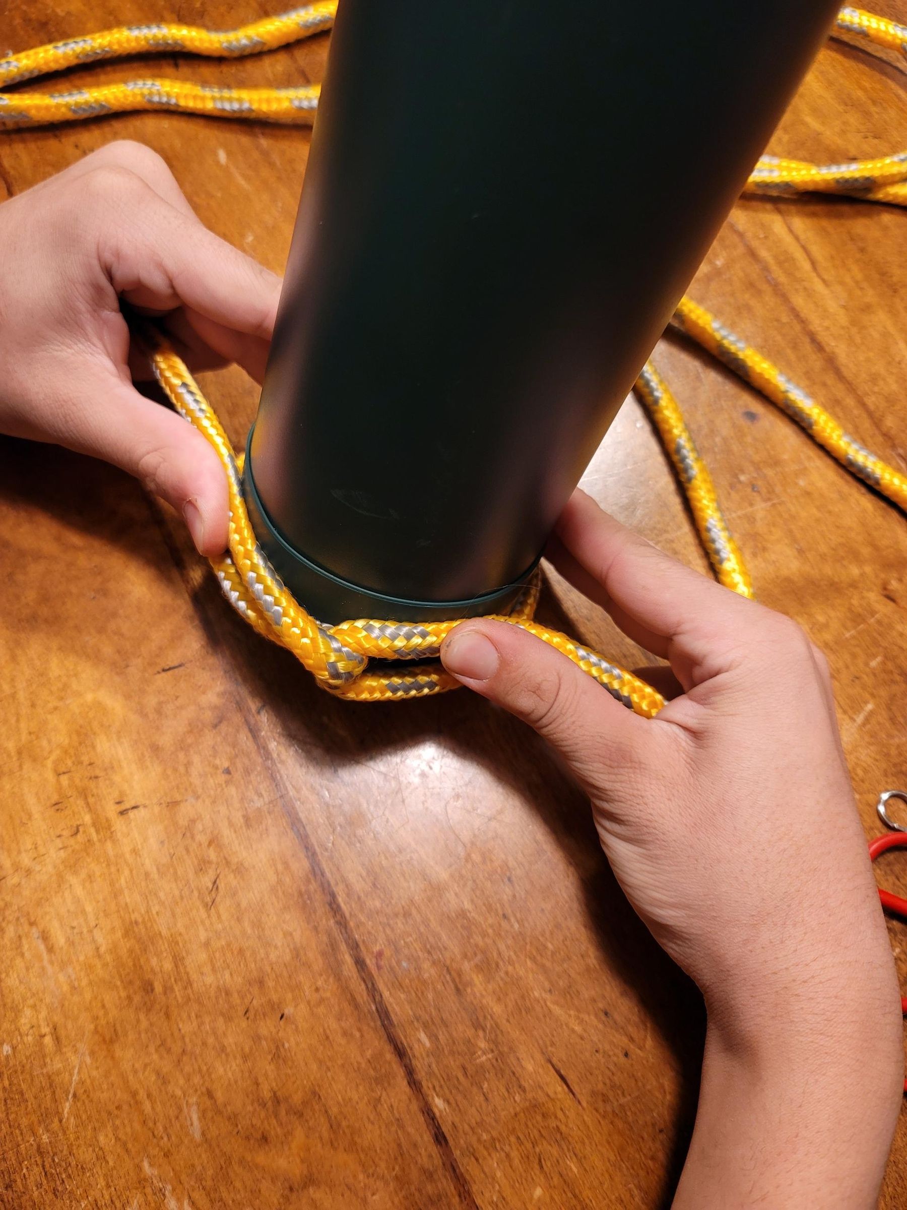 6 Step Water Bottle Rope Wrap : 7 Steps (with Pictures) - Instructables