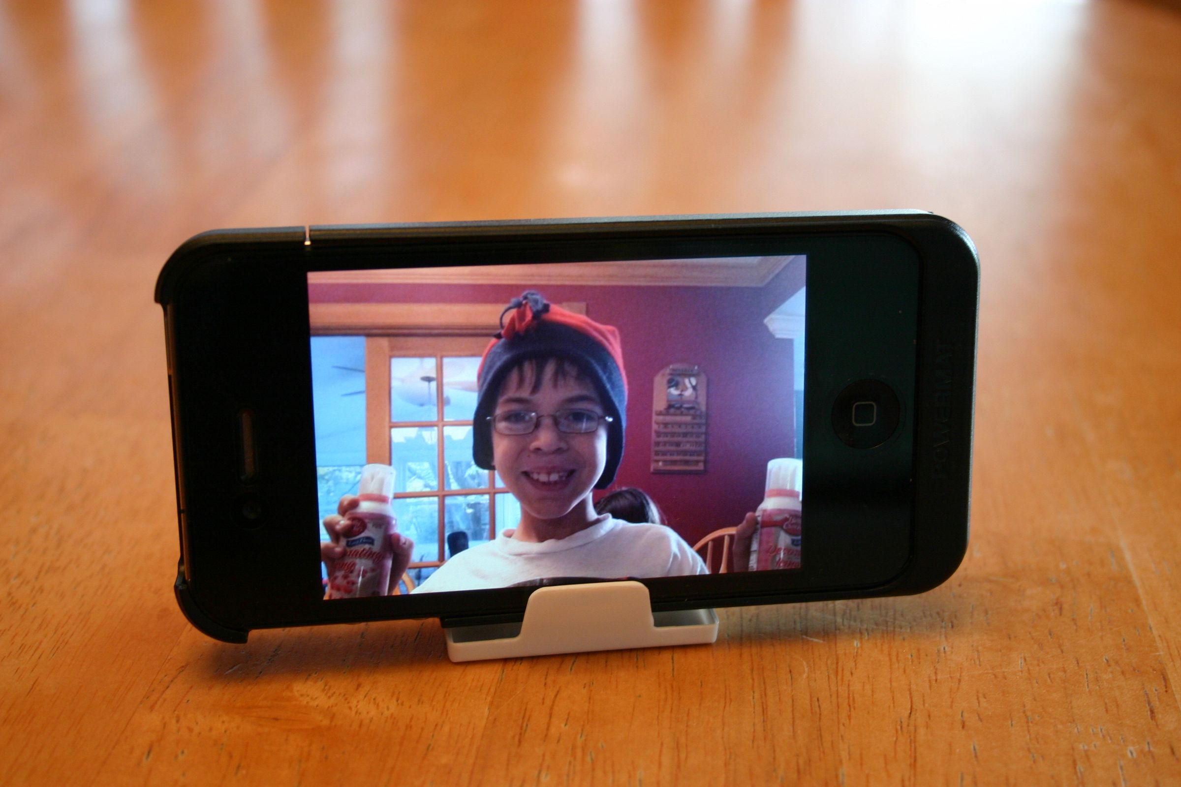 Two Second IPhone Holder