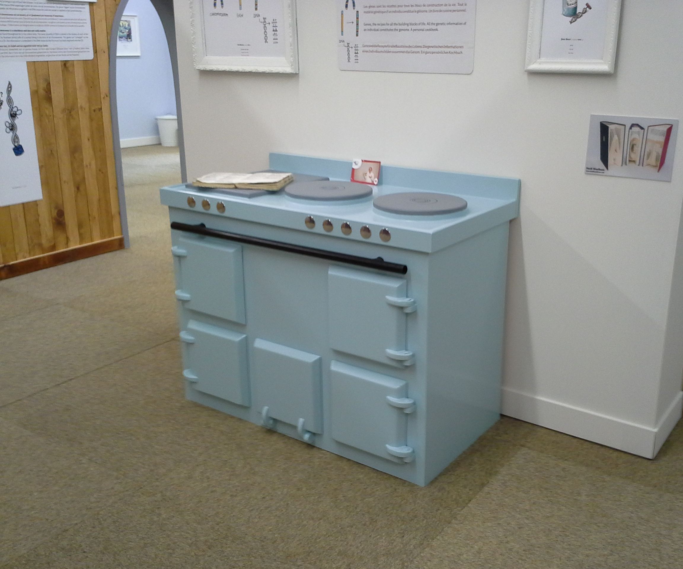 Replica Stove and Kids Kitchen