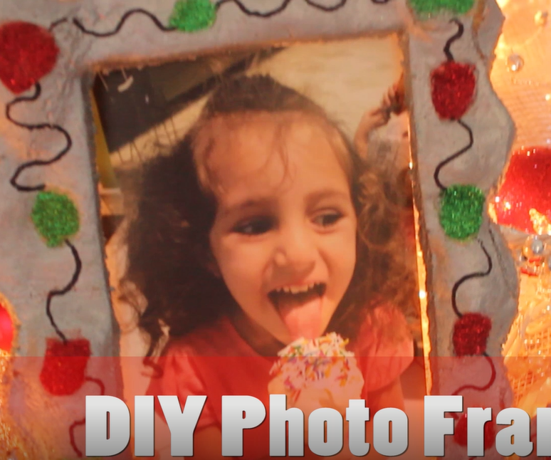 DIY Christmas Ornament Photo Frame