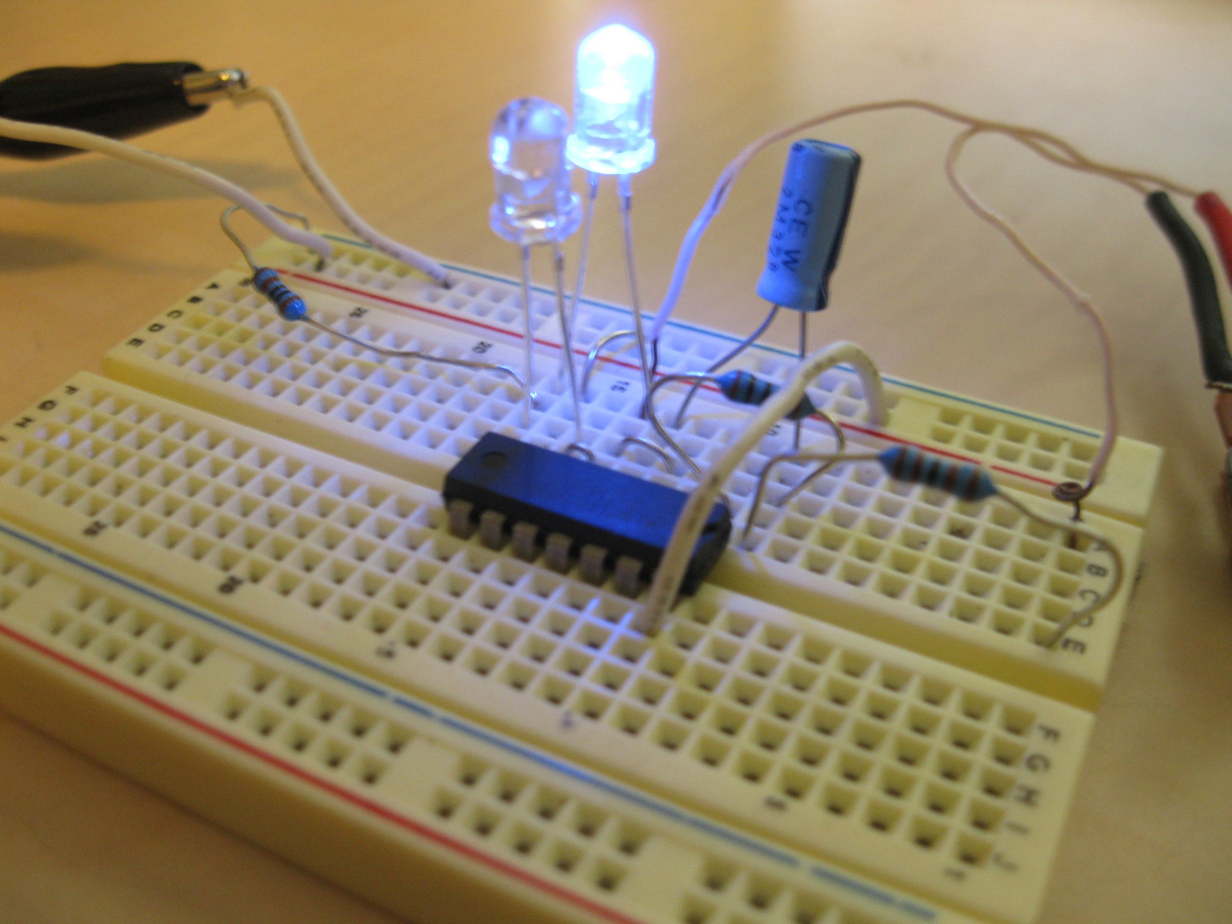 How to Make an Alternating LED Flasher