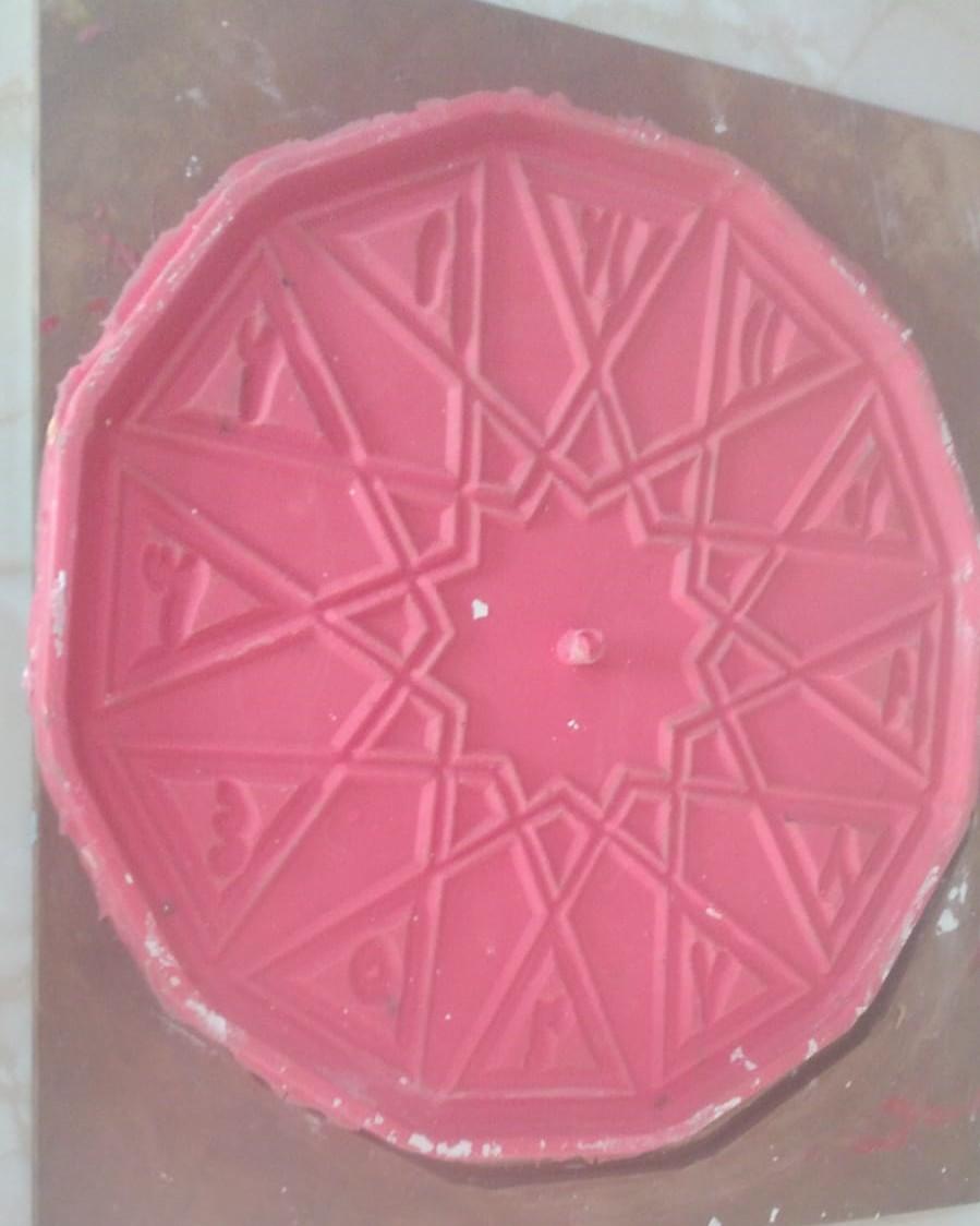 How to Make a Plaster of Paris Clock at Home With a Silicon Mold 6