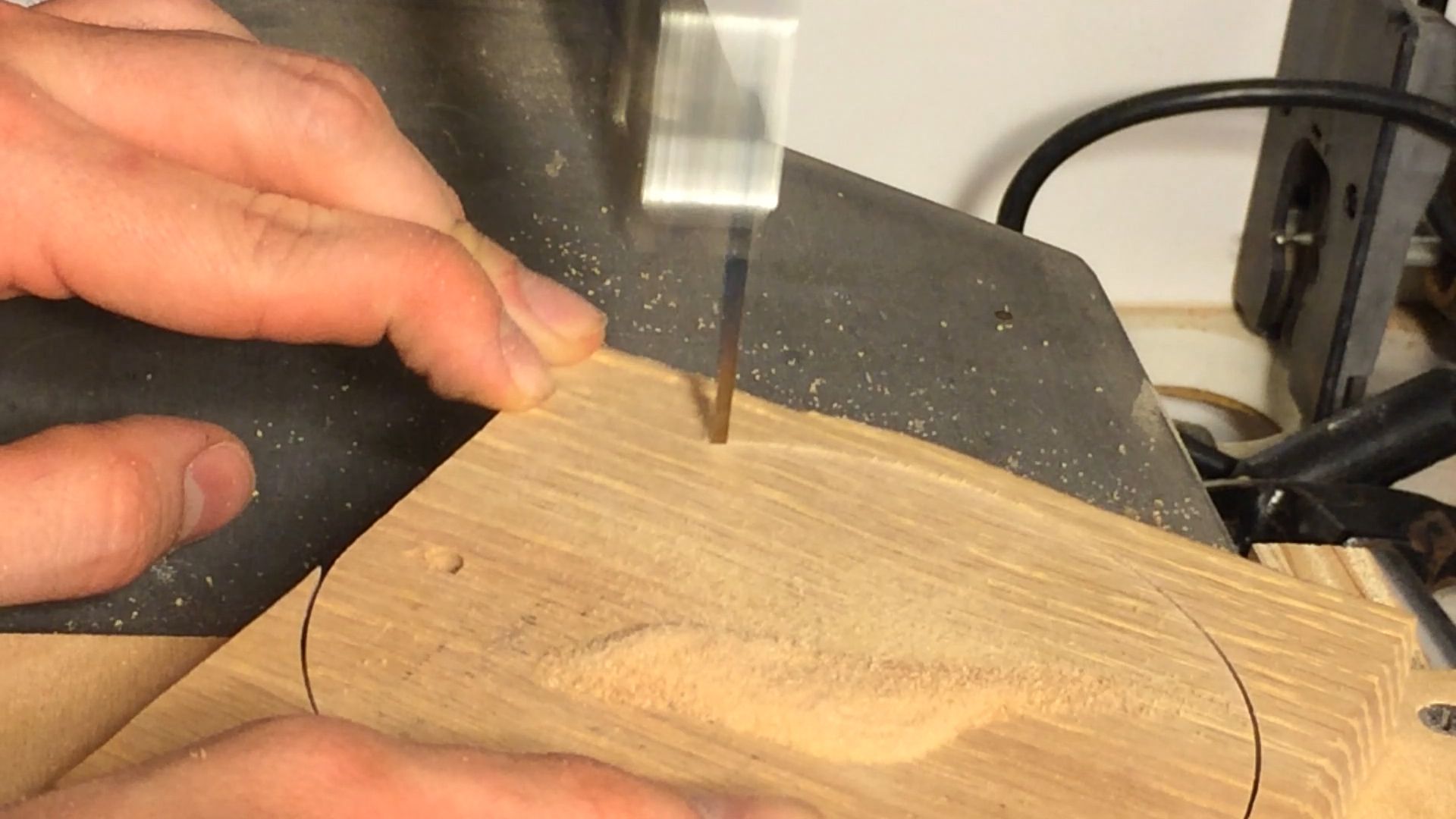 Wooden Mini Flag Pole Gifts : 9 Steps - Instructables