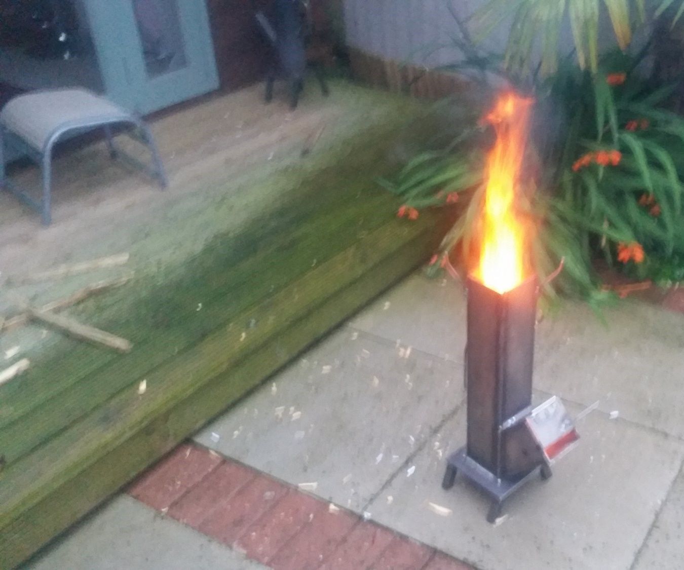 Rocket Stove by EAZEE