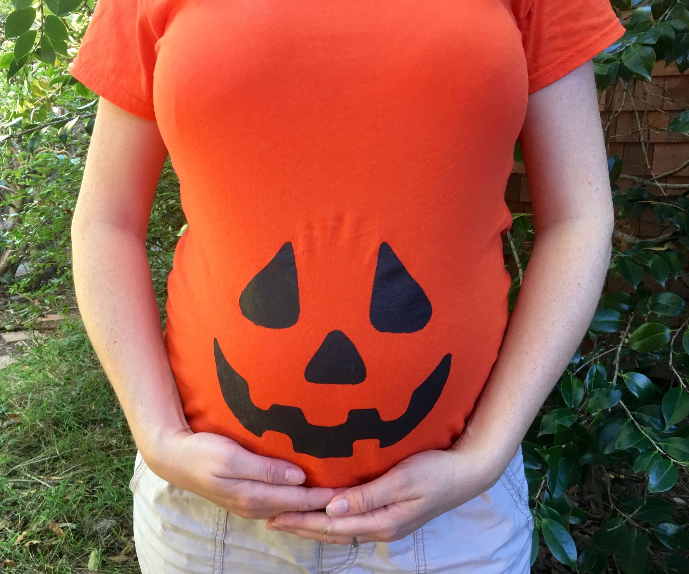 Jack-O'-Lantern Maternity Halloween Costume
