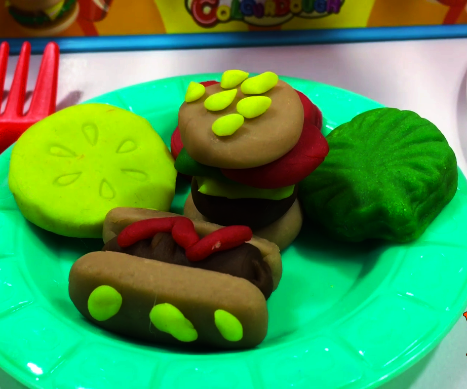How to Make Play Doh Burger & Hamburger - Play Dough Dinner