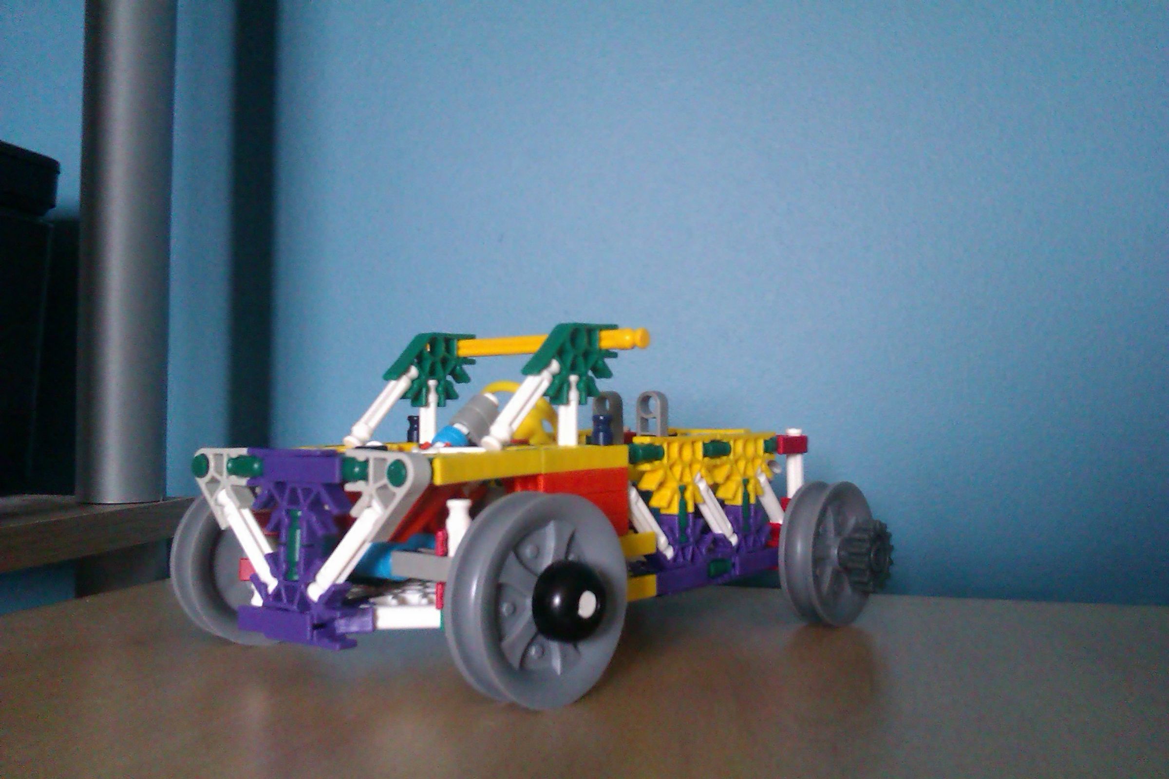 K'NEX Small Convertible Car With Steering