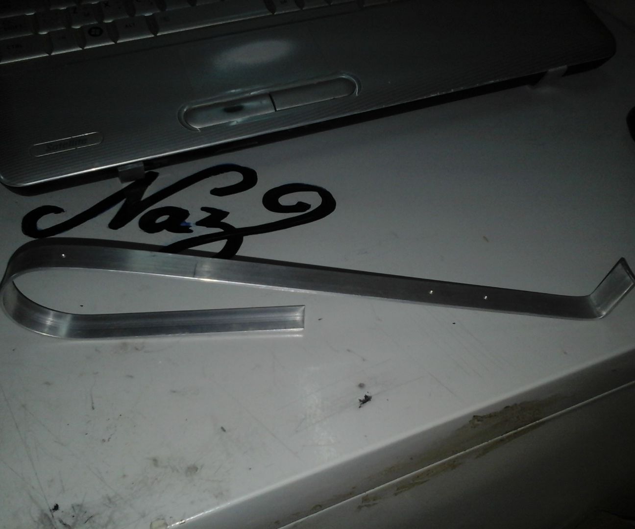 Laptop Stand, in Seconds.