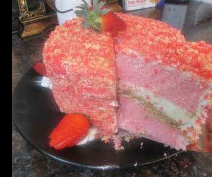 Strawberry Shortcake Cheesecake Cake