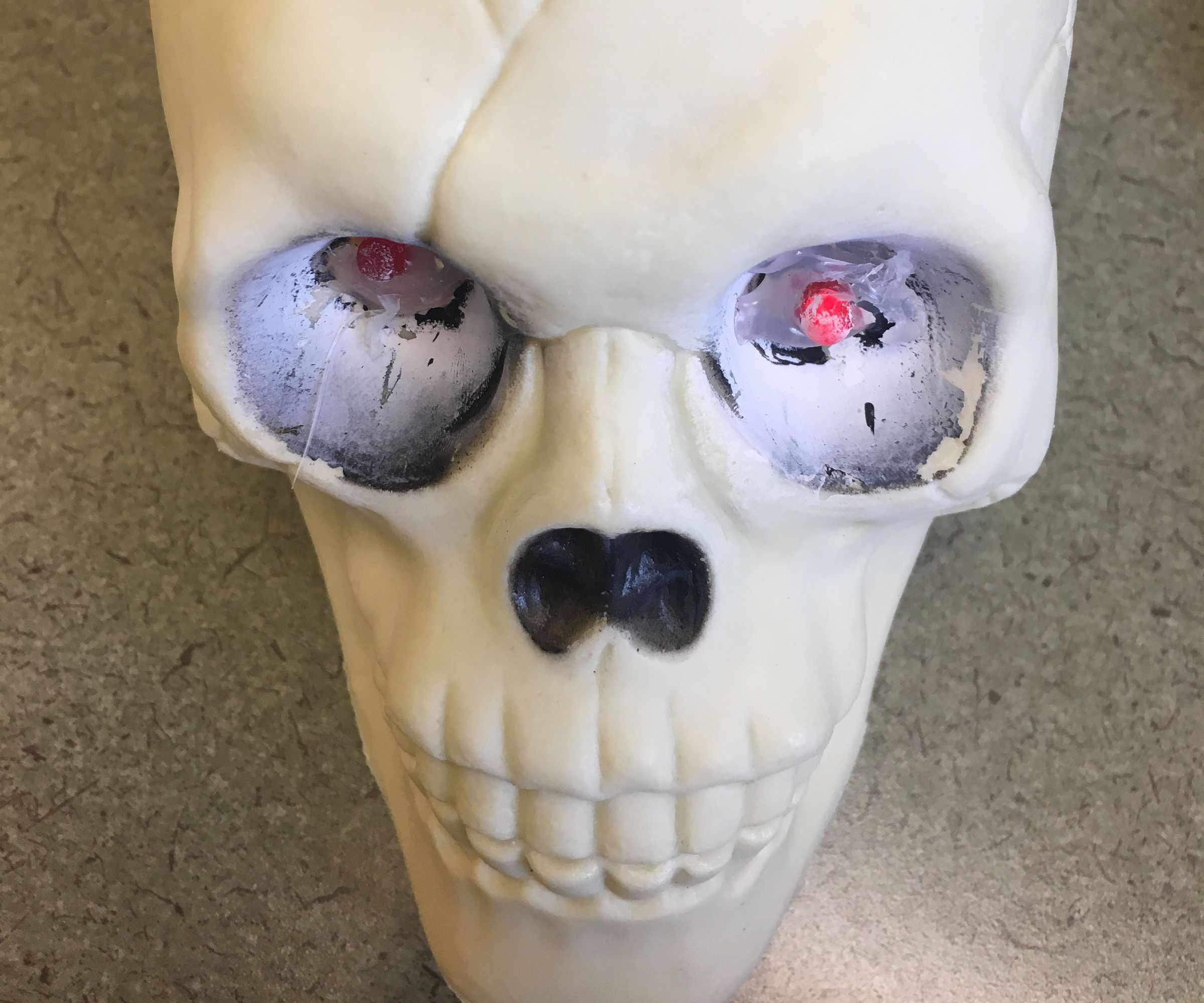 Skull With Flashing Eyes