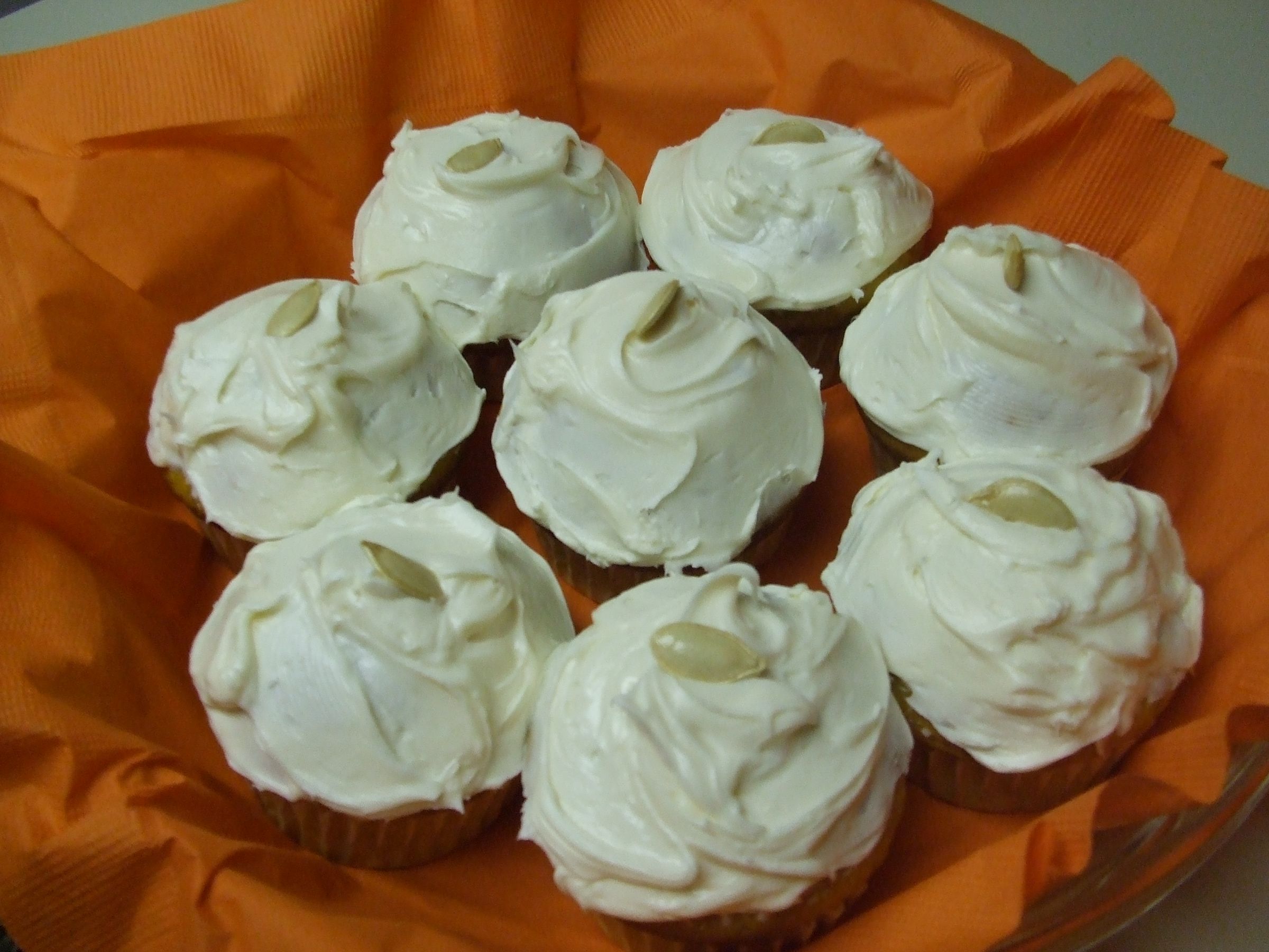 Easiet Best Tasting Pumpkin Cupcakes EVER!