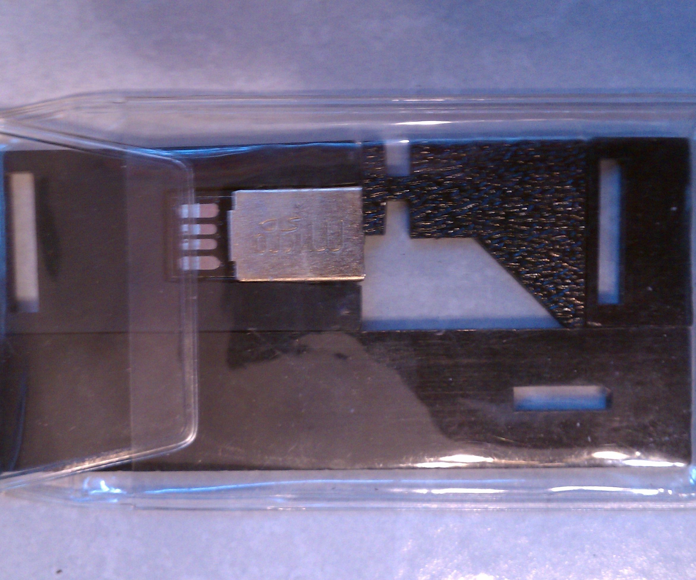 Credit card size smartphone stand w/ Micro SD reader