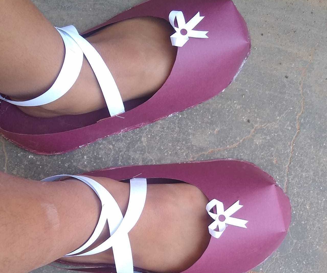 How to Make a Paper Shoe (Pumps or Flats)