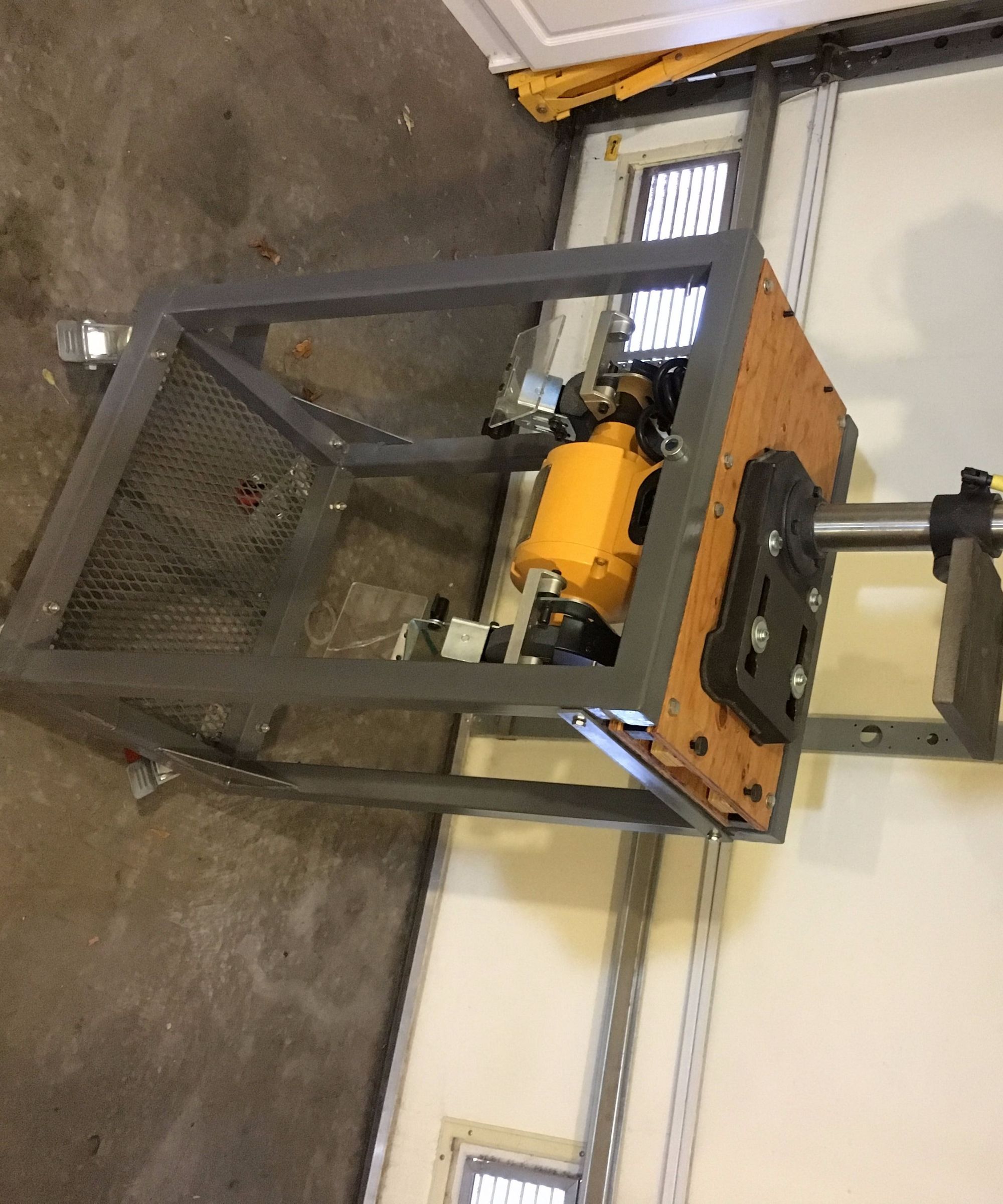 Metal Rotating Tool Stand