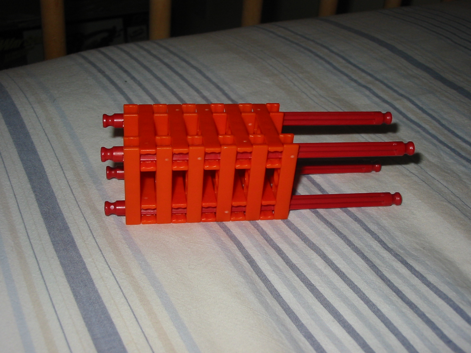 Almost Indestructible Rubber Band Powered K'nex Gun 6 Steps