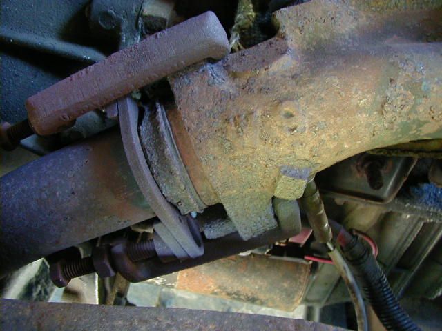 Repair/replace Exhaust Flange on Catalytic Converter (91 Ford Truck)