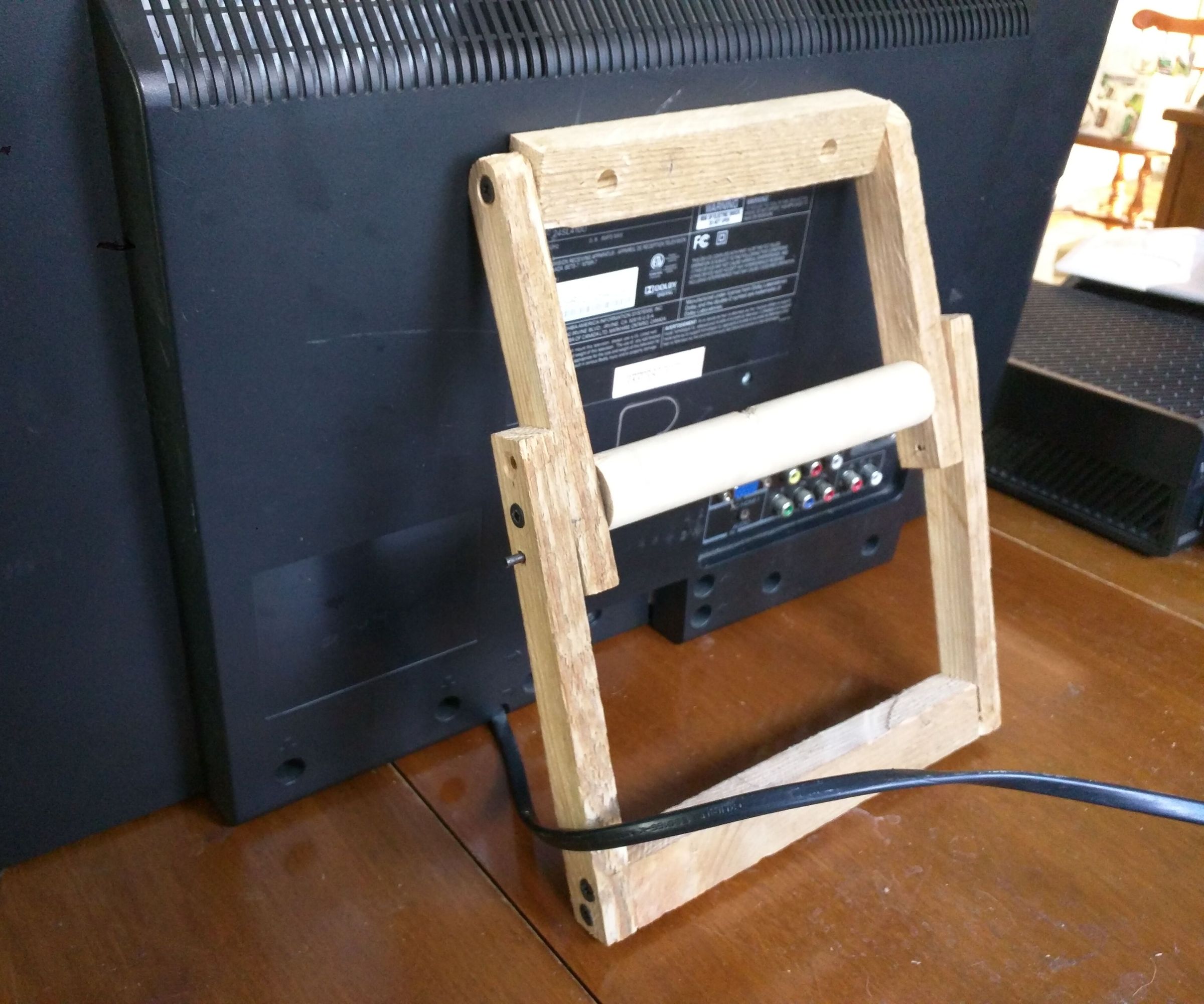 Monitor/TV Stand and Carry Handle