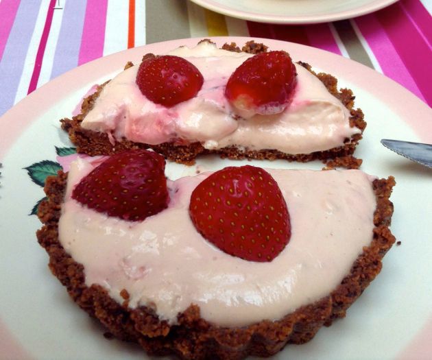 Gluten-free Lactose-free No-Bake Strawberry Tartlets