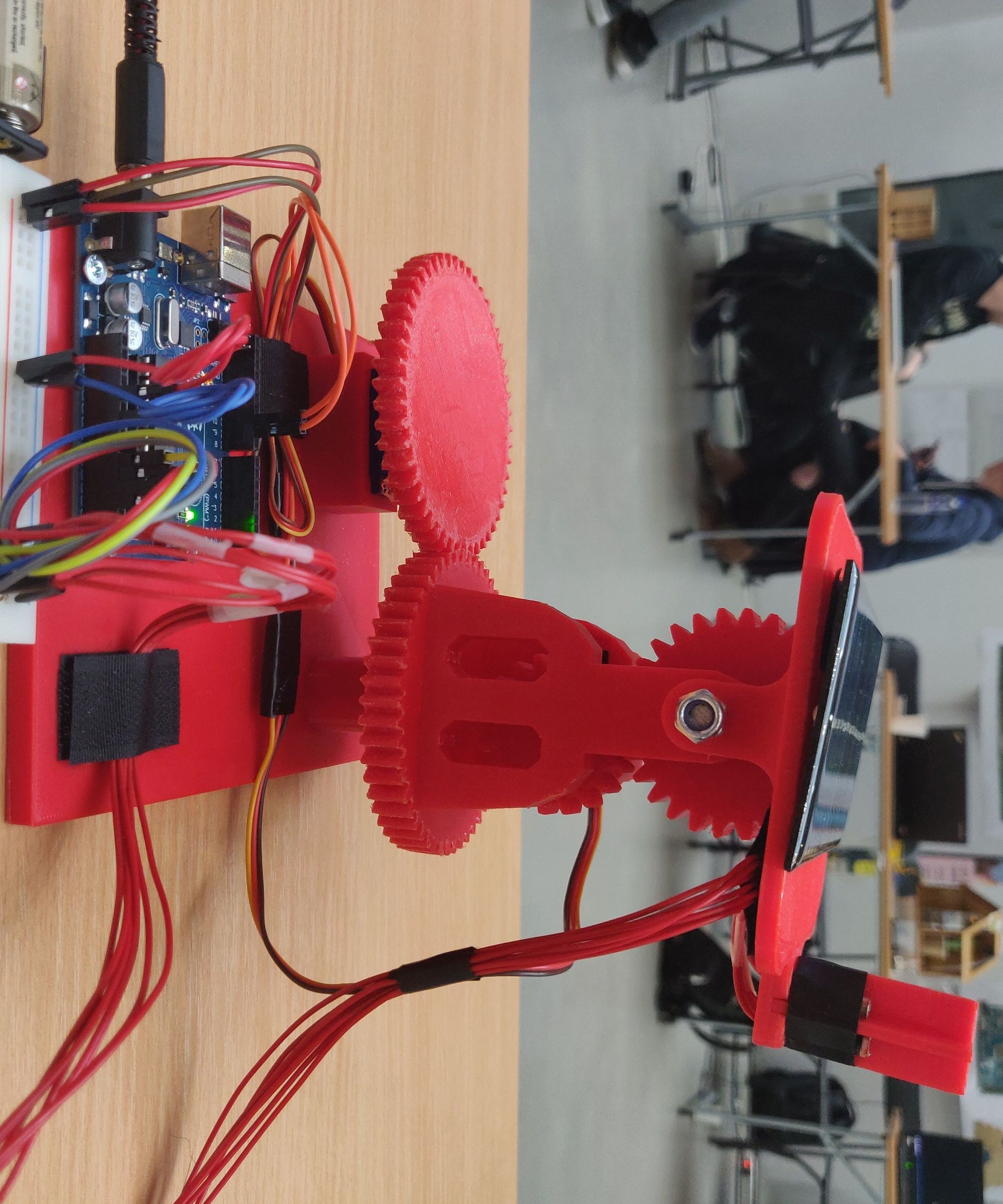 UCL - Embedded // Dual Axis Light Tracker for Solar Panels