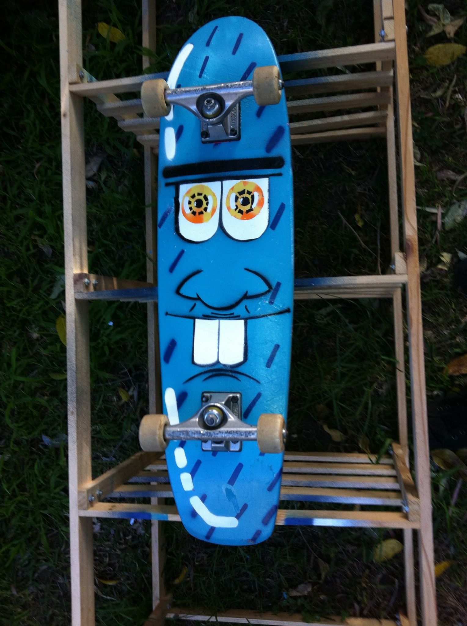 How to Paint a Skate Deck