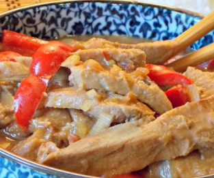 Slow Cooker Thai Pork With Peppers